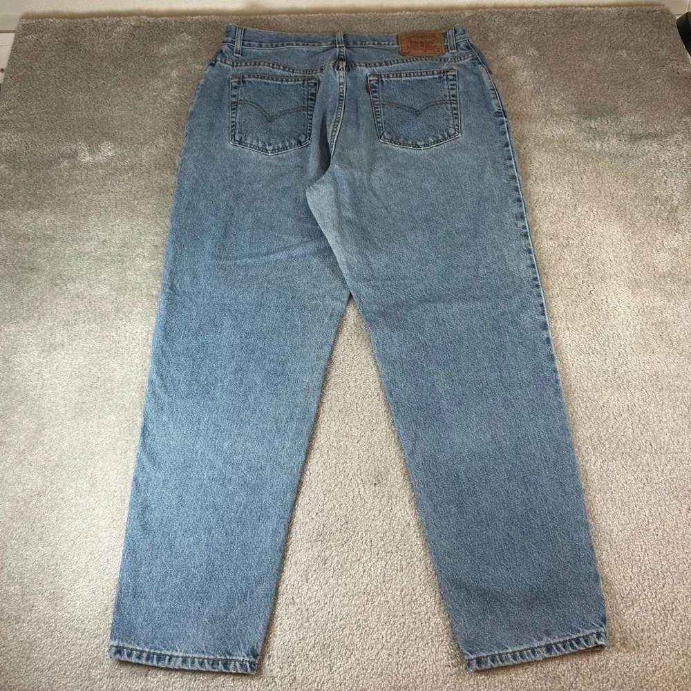 Vintage Levis 550 Relaxed Fit Jeans Mens 36x30 Light Wash Blue Tapered Leg Denim